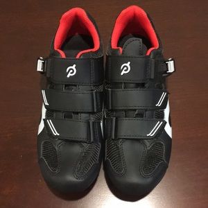 Like New Peloton Spinning Cleats w/ Clips - Sz 40